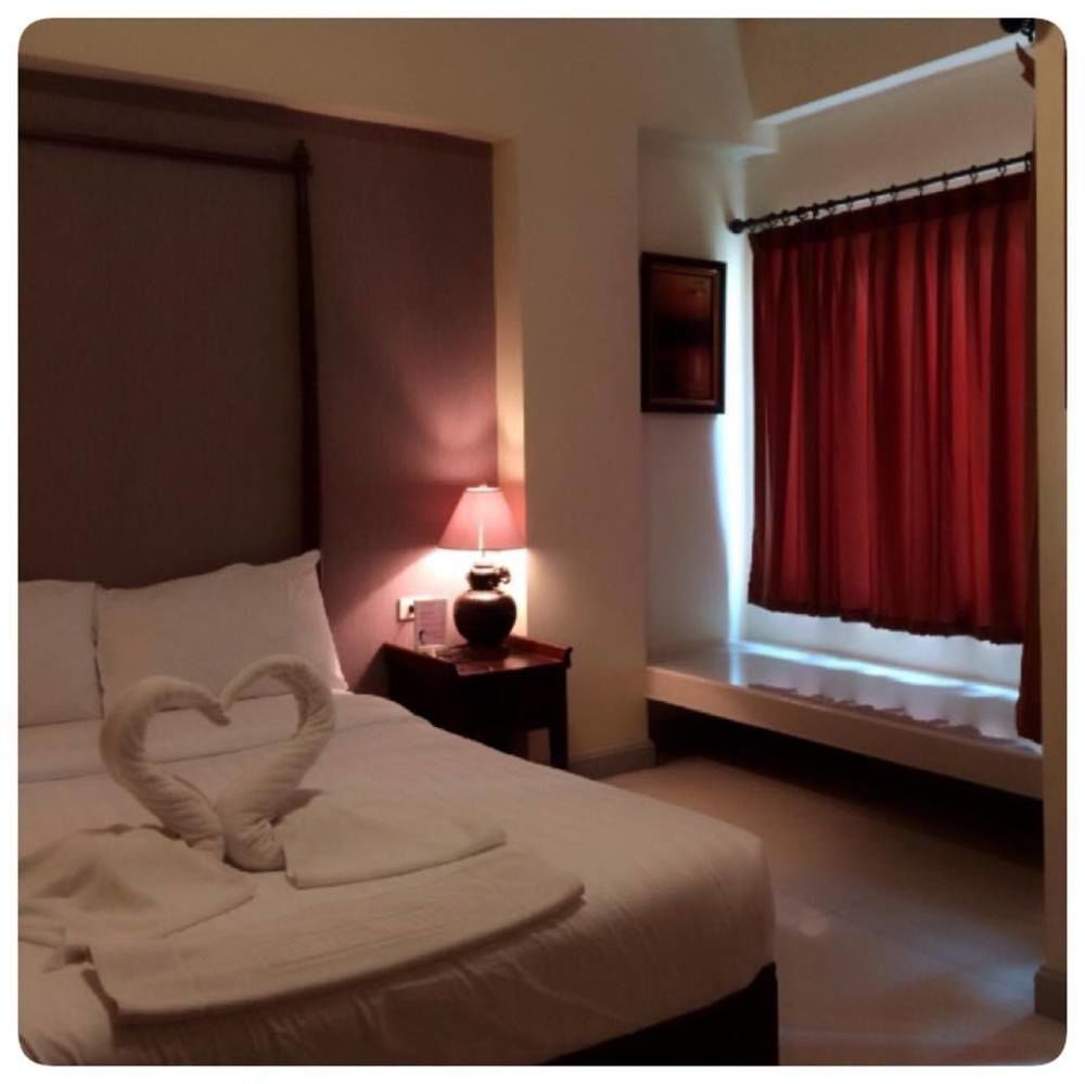 ชีวาปุรี เรสซิเดนซ์ บางแสน Hotel ชลบุรี ภายนอก รูปภาพ