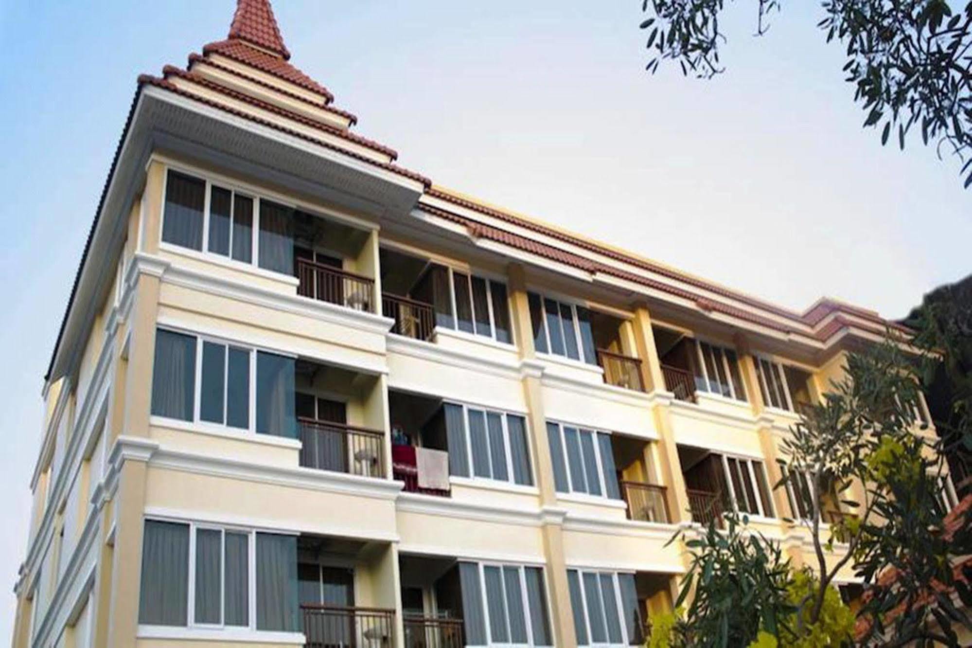 ชีวาปุรี เรสซิเดนซ์ บางแสน Hotel ชลบุรี ภายนอก รูปภาพ