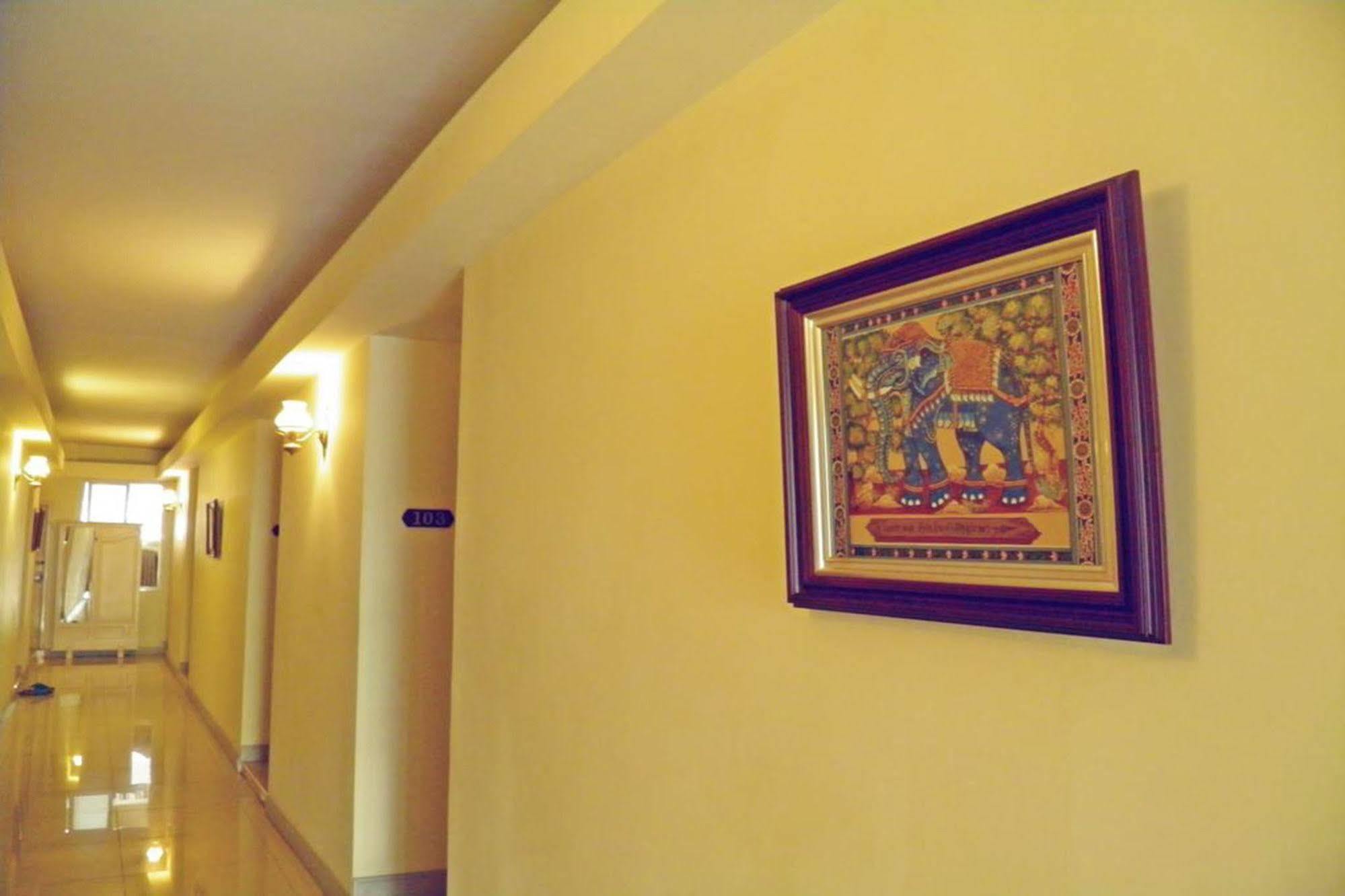 ชีวาปุรี เรสซิเดนซ์ บางแสน Hotel ชลบุรี ภายนอก รูปภาพ